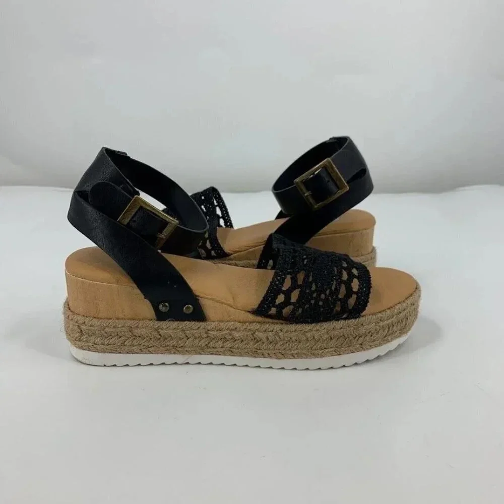 Journee Collection‎ Women's Comfort Foam Lizette Sandals Size 6.5 NWOB